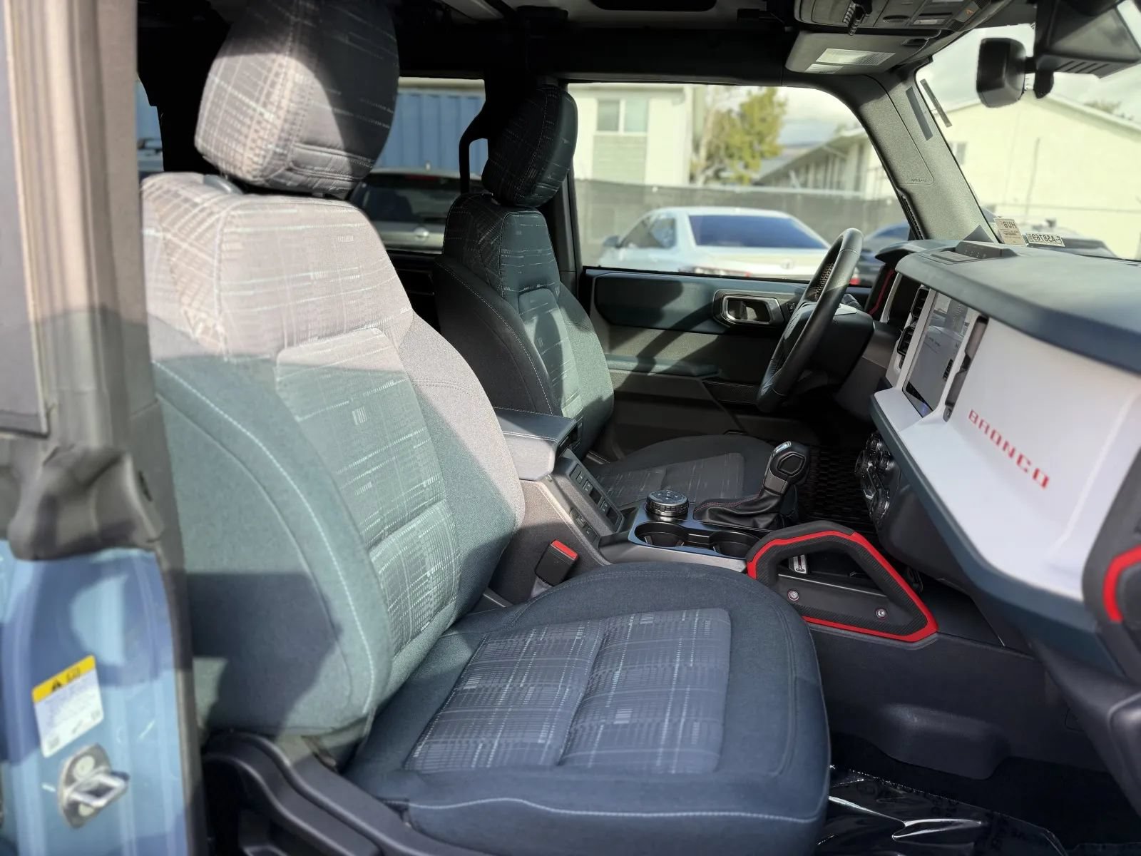 Used 2025 Ford Bronco Heritage Edition AWD/4WD image 18