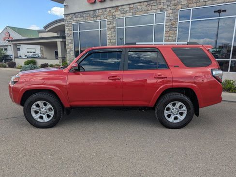 Used 2022 Toyota 4Runner SR5 AWD/4WD image 2