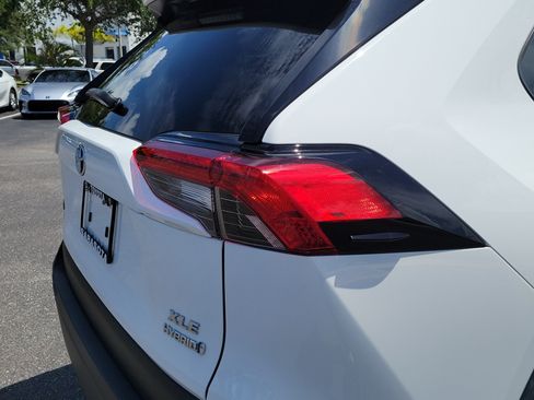 Used 2024 Toyota RAV4 XLE AWD/4WD image 11