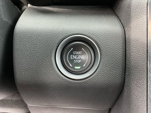 Used 2025 GMC Acadia Elevation image 41