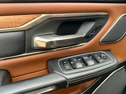 Used 2020 RAM 1500 Limited image 13