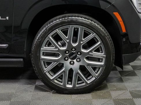 New 2026 GMC Yukon Denali Ultimate AWD/4WD image 41
