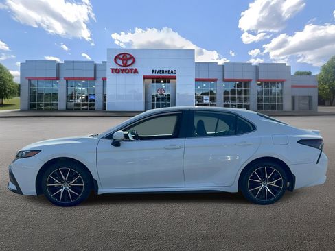Certified 2024 Toyota Camry SE w/ Blackout Package (TMS) FWD image 4