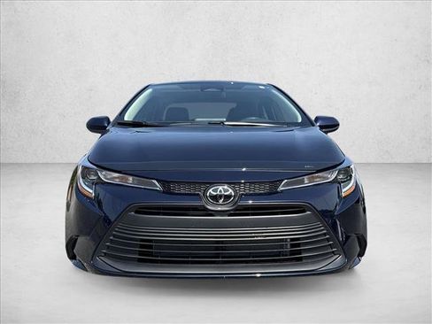 Used 2026 Toyota Corolla LE FWD image 2