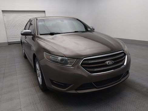 Used 2015 Ford Taurus Limited FWD image 14