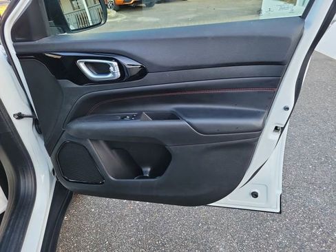 Used 2022 Jeep Compass Trailhawk w/ Trailhawk Elite Group image 39