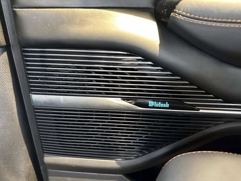 Used 2022 Jeep Grand Wagoneer Series III w/ Rear Seat Video Group 1 AWD/4WD image 16
