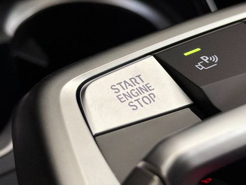 New 2026 BMW X2 xDrive28i w/ Convenience Package image 29