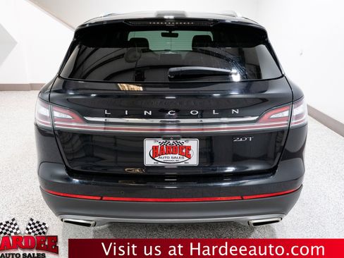 Used 2020 Lincoln Nautilus Reserve FWD image 4