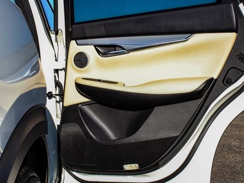 Used 2022 INFINITI QX50 Sensory image 12