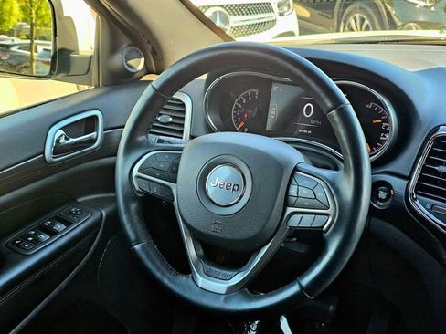 Used 2022 Jeep Grand Cherokee Laredo X AWD/4WD image 27