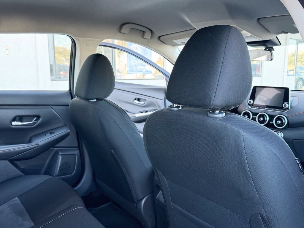 Used 2025 Nissan Sentra SR FWD image 17