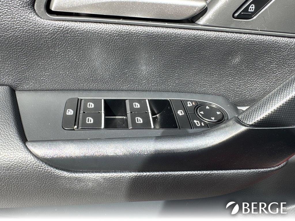 Certified 2025 MAZDA CX-50 AWD 2.5 Turbo w/ Accent Package image 17