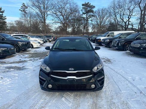 Used 2019 Kia Forte LXS image 2