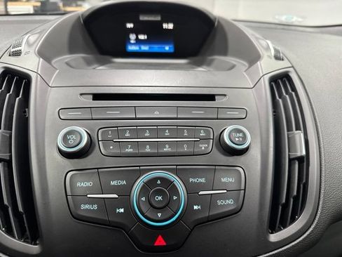Used 2017 Ford Escape SE AWD/4WD image 19