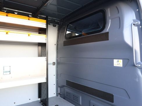 Used 2024 Mercedes-Benz Sprinter 2500 image 25