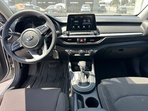 Used 2020 Kia Forte LXS FWD image 8