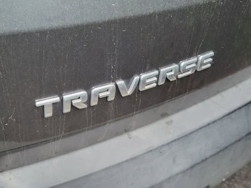 Used 2019 Chevrolet Traverse LT FWD image 6
