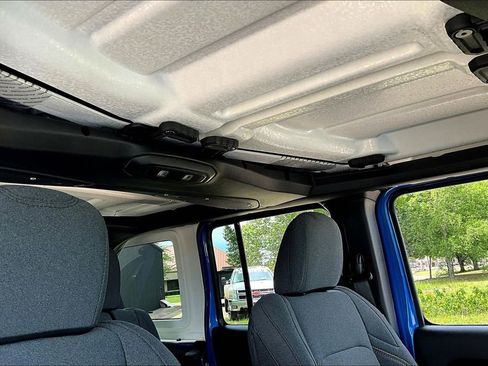 New 2026 Jeep Wrangler Unlimited Sport AWD/4WD image 31