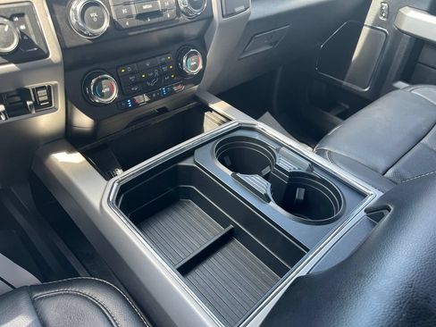 Used 2020 Ford F250 Lariat w/ Chrome Package AWD/4WD image 26