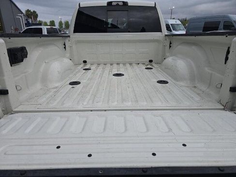 Used 2022 RAM 2500 Laramie w/ Night Edition image 16