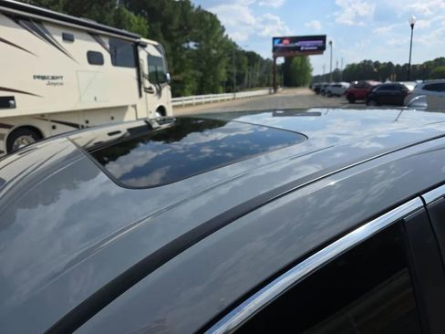 Used 2025 Honda CR-V EX-L image 11