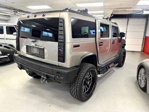 Used 2004 HUMMER H2 w/ Preferred Equipment Group image 7