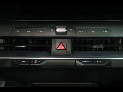 Used 2025 Kia K4 EX image 12