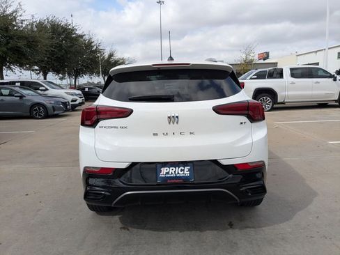 Used 2024 Buick Encore GX Sport Touring FWD image 7