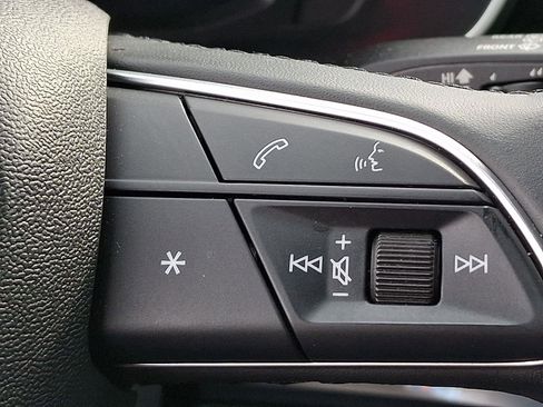 Used 2023 Audi Q3 2.0T Premium image 22