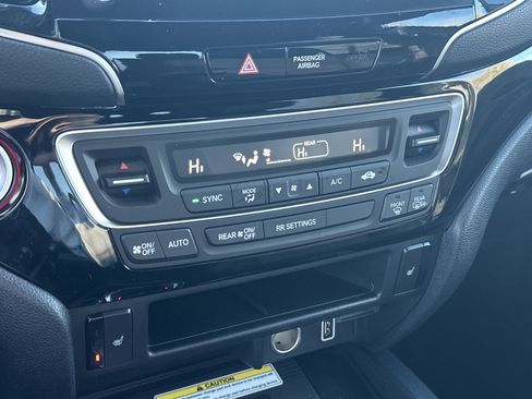 Used 2023 Honda Ridgeline Black Edition image 8