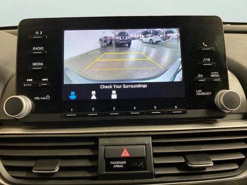 Used 2018 Honda Accord LX image 13