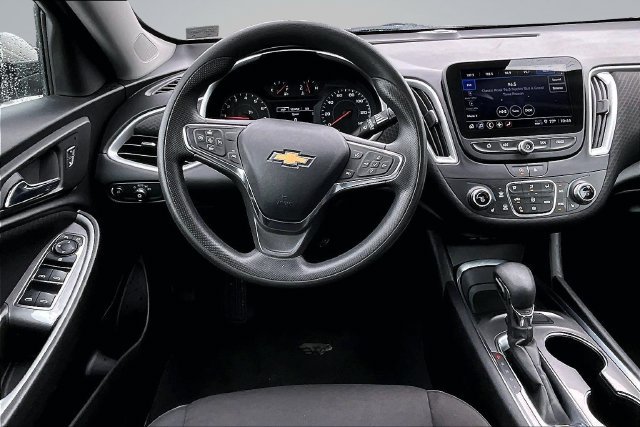 Used 2023 Chevrolet Malibu LT FWD image 8