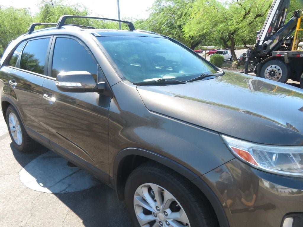 Used 2014 Kia Sorento EX w/ EX V6 Touring Package FWD image 9