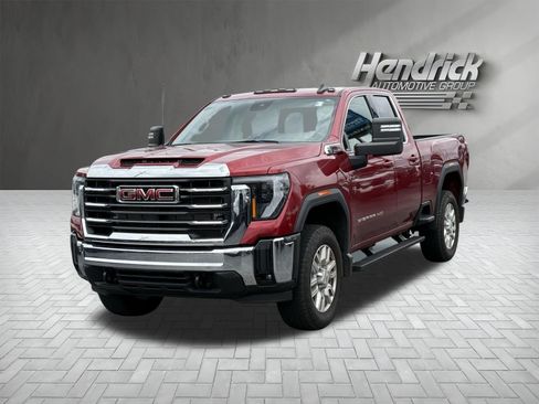 Used 2024 GMC Sierra 2500 SLE w/ SLE Value Package; AWD/4WD image 5