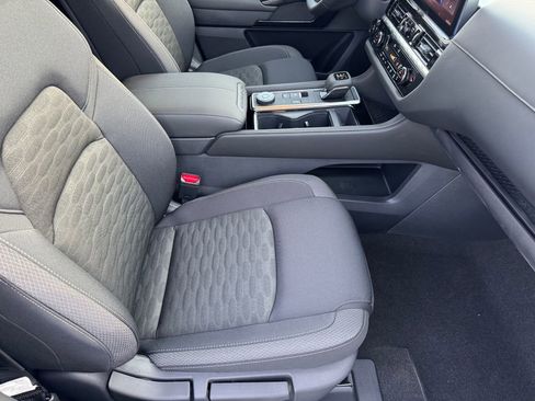 New 2026 Nissan Pathfinder SV image 25