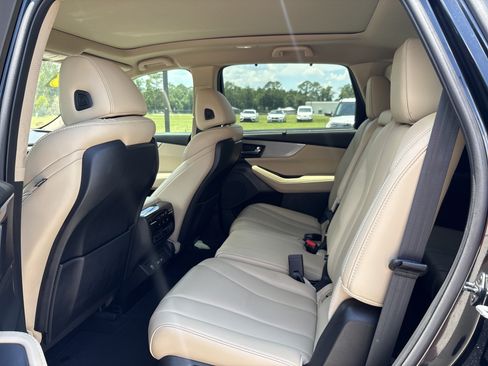 Used 2023 Acura MDX FWD w/ Technology Package image 11