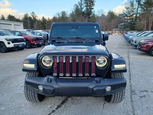 Used 2021 Jeep Wrangler Unlimited Sahara w/ Cold Weather Group image 21