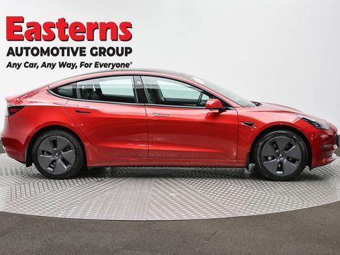 Used 2021 Tesla Model 3 Standard Range Plus image 4