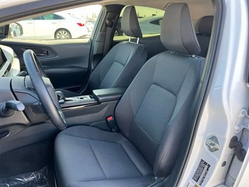 Used 2023 Toyota Prius LE image 13