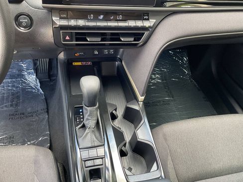 Used 2025 Toyota Camry LE FWD image 27