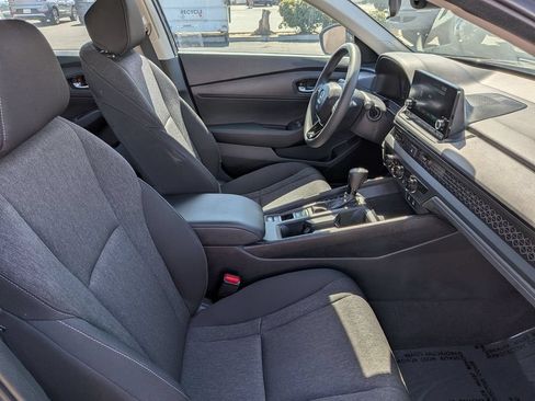 Used 2025 Honda Accord LX image 29