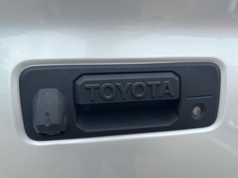 Used 2022 Toyota Tacoma TRD Sport w/ Black Out Package (TMS) AWD/4WD image 7