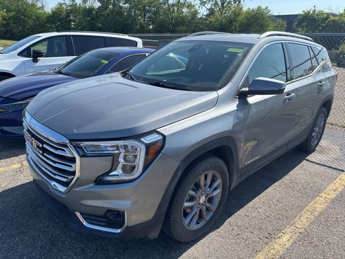 Used 2023 GMC Terrain SLT w/ Infotainment Package II AWD/4WD image 15