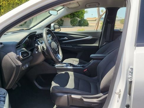 Used 2023 Chevrolet Bolt EUV LT FWD image 26
