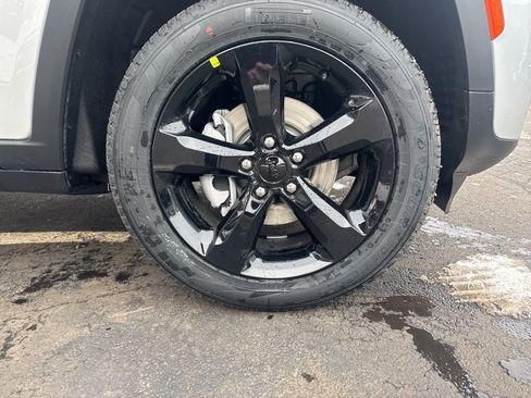 New 2026 Jeep Grand Cherokee Limited w/ Limited Altitude Package image 54