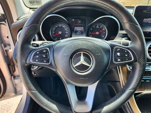 Used 2017 Mercedes-Benz GLC 300 4MATIC image 19