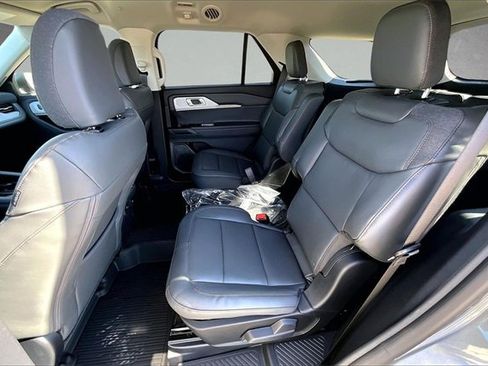 New 2026 Ford Explorer Active w/ Active Comfort Package image 10