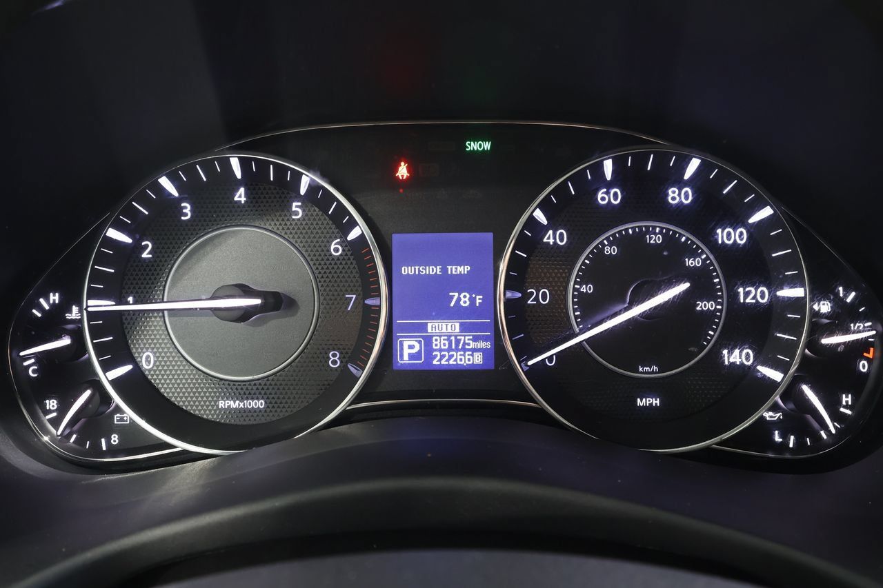Used 2018 Nissan Armada SL w/ Moonroof Package AWD/4WD image 11