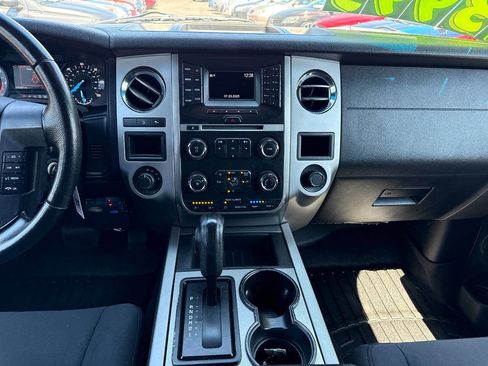 Used 2016 Ford Expedition EL XLT image 23